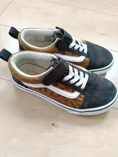 【美品】VANS　ヒョウ柄　スニーカー　19センチ