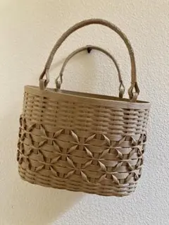 クラフトバンド　花模様のバッグ　ナチュラル　(ハンドメイド)