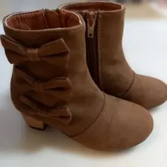 リボン付きブラウンブーツ18cm