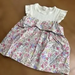petit main フラワー柄フリルトップス
