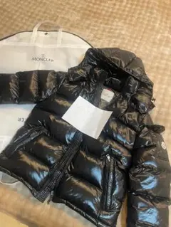 MON▲CLER ブラック ダウンジャケット