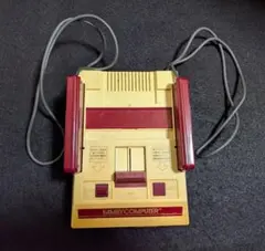 【幻のグレーコード】ファミコン本体　四角ボタン　最初期型　Nintendo