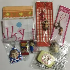 不二家ペコちゃんグッズ　バンダナ　キーホルダー　ミニソーイングセット