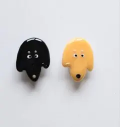 小さいブローチ２個のセット 102