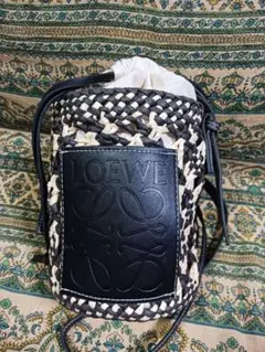 【最終値下げ/超美品/LOEWE】カゴバッグ フラワーチャーム付き Yuka Kae様 専用です】 ロエベ カゴバッグM お花チャーム付き - メルカリ