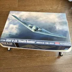 Academy 1/144 USAF B-2A Stealth Bomberのサムネイル