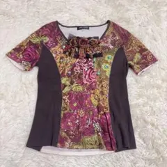 スーパービューティ　　花柄　トップス　　半袖　薔薇
