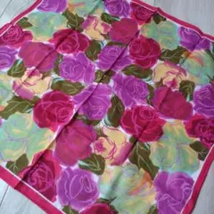 GIVENCHY　ハンカチ　花　バラ