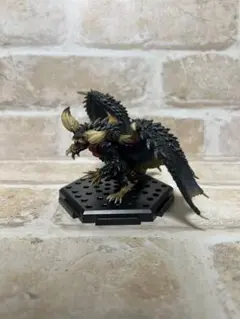 モンスターハンター　滅尽龍ネルギガンテ　フィギュア