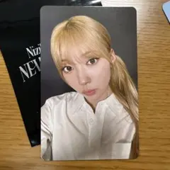 NiziU マユカ トレカ NEW EvoNUtion 1万円購入特典 会場限定