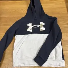 Under Armour フード付きパーカー 140サイズ