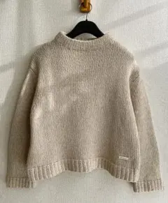 To★b. by agnes b　ショート丈モックネックニットプルオーバー♪