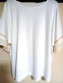 新品　n'Or プリーツ　 半袖Tシャツ　カットソー　インナー　ゆったり　個性的のサムネイル