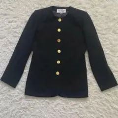 2025年最新】Yves Saint Laurent 季節感：夏 ノーカラー