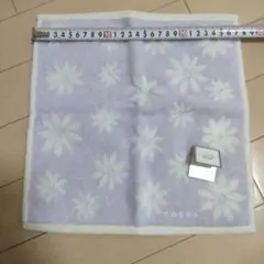 値下げ済！【新品⭐︎タグ有】TOCCA 紫色　花柄 タオルハンカチのサムネイル
