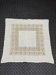北欧ヴィンテージリネン　刺繍入りテーブルクロス 60㎝×57㎝