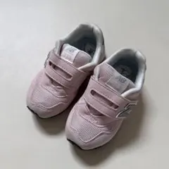 New Balance ピンク スニーカー
