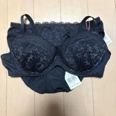 アモスタイル レースデザイン ブラジャーショーツセット B70 ブラックのサムネイル