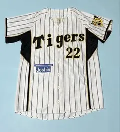 阪神　ユニフォーム　藤川球児　ワッペン付　タイガース Amazon.co.jp: 阪神 タイガース 刺繍ワッペン 藤川 球児 背番号