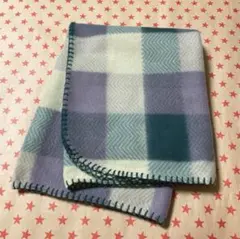 新品フリースブランケット ひざかけ グリーン・パープルチェック柄 約60×90㎝