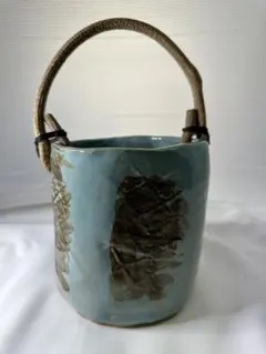 骨董 花瓶 花器 花入 置物 アンティーク 木製 持ち手K-34