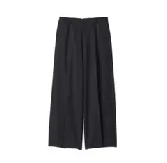 Marina yee Wide-legged pleated trousers - メルカリ