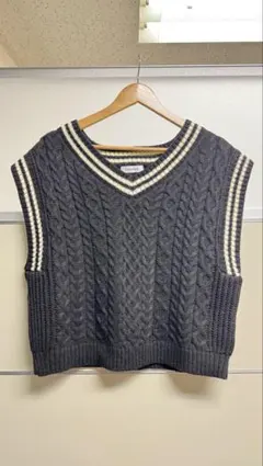 ⚠️値下げ中⚠️CALNAMUR ネイビー ケーブルニットベスト