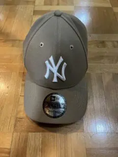 New Era 9FORTY ブラウンキャップ