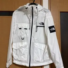THE NORTH FACE 韓国　マウンテンパーカー ホワイト