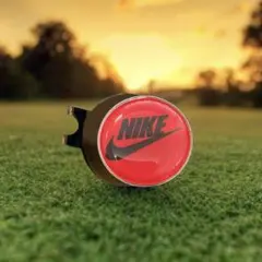 ナイキ　ゴルフ　マーカー　新品　未使用　廃盤品　レア NIKE - ナイキゴルフ マーカー 黒の通販 by 五十屋｜ナイキならラクマ