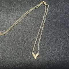 ステンレス ゴールド V字 ネックレス