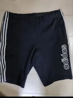 adidas ショートパンツ ハーフパンツ ブラックのサムネイル