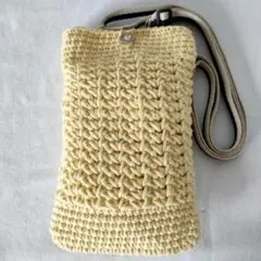 手編み　黄色いスマホポーチ