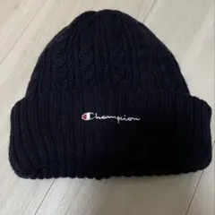 新品　Champion チャンピオン ニット帽 ネイビー ロゴ刺繍