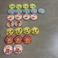 ディズニー刺繍缶バッジ　◆１つ550円