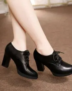 ブラック レースアップ ハイヒールパンプス