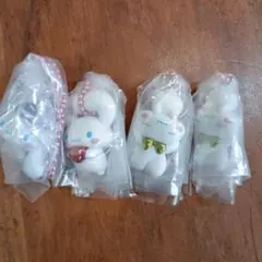 シナモロール　おみみでぶらりんマスコット　ガチャ　4個セット