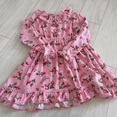 シャーリーテンプル　 いちご柄ワンピース