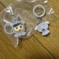 クレヨンしんちゃん　めじるしアクセサリー　2個