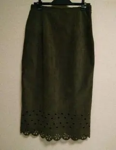 ✿カットワーク　スエード風　タイトスカート　ナロースカート