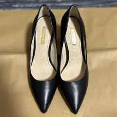 Louise et cie ポインテッドトゥ パーティ パンプス