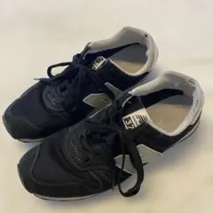 ニューバランス　スニーカー　ブラック　373 27.5cm