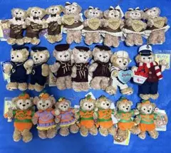 未使用 ダッフィー•シェリーメイぬいぐるみバッジ&ストラップ22体まとめ売り