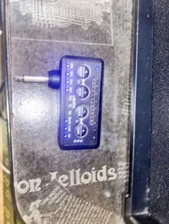 ギターミニアンプ ヘッドホンに繋ぐタイプ