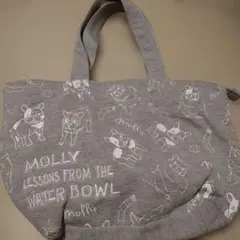 犬のイラスト付きトートバッグ