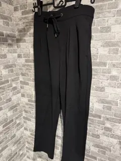 CAROUGE ブラックパンツ Mサイズ