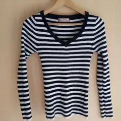 GRAZIE 黒と白のストライプ 長袖ニット