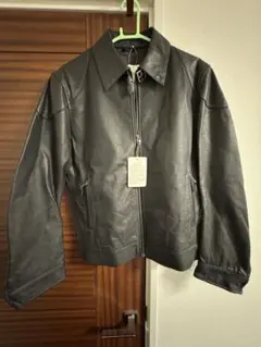 【新品未使用】黒革のショートジャケット 未使用タグ付きLサイズ