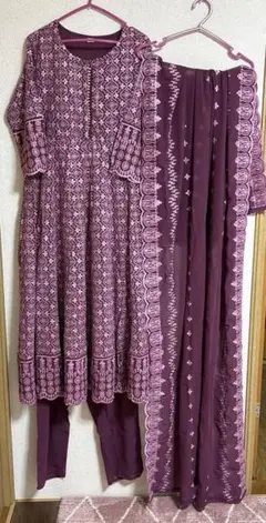 Item thumbnail for item e5fa1829-a4db-4e74-9bfb-9be8eaada13f