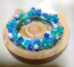 海色のハンドメイドビーズシュシュ